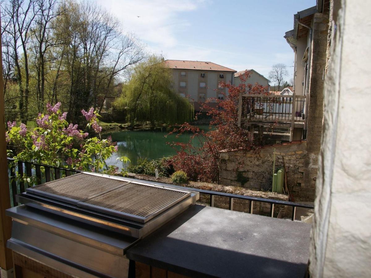 Lovely Holiday Home Near Joset Alain Dun-sur-Meuse Exterior foto